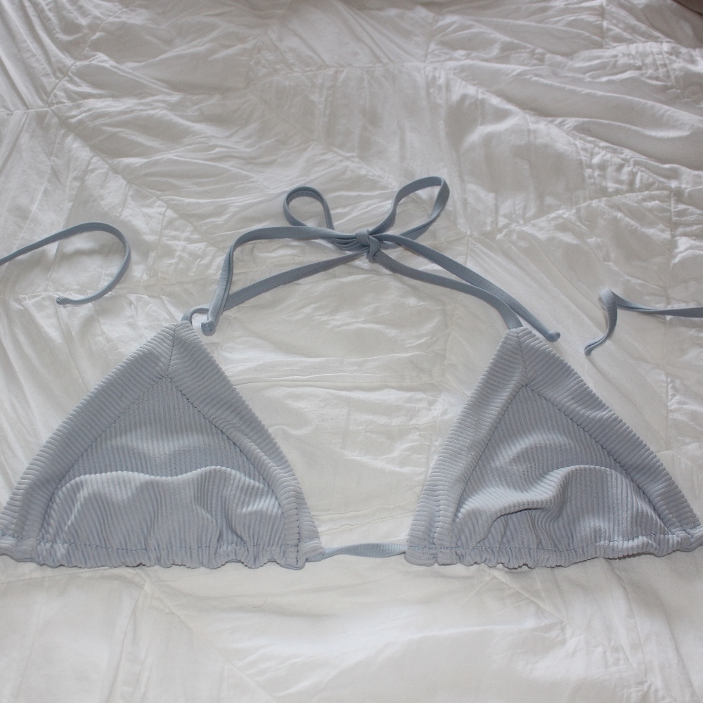 FRANKIES BIKINIS Light Blue Triangle Bikini Top
